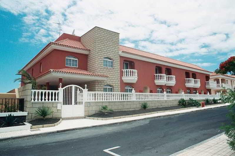 Отель Callaomar Кальяо-Сальвахе Экстерьер фото